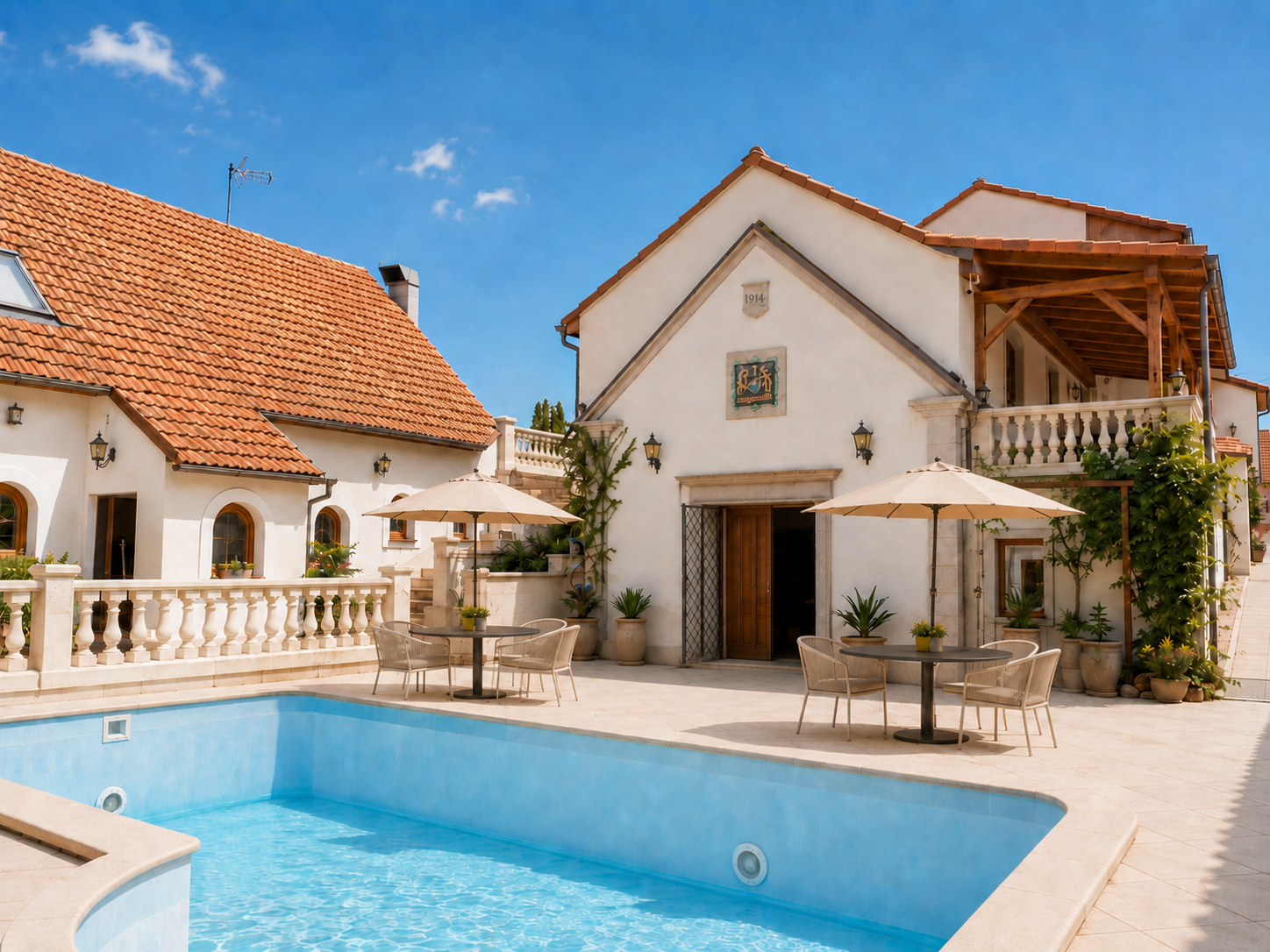 Rezidence Dolní Dunajovice — vila a bazén